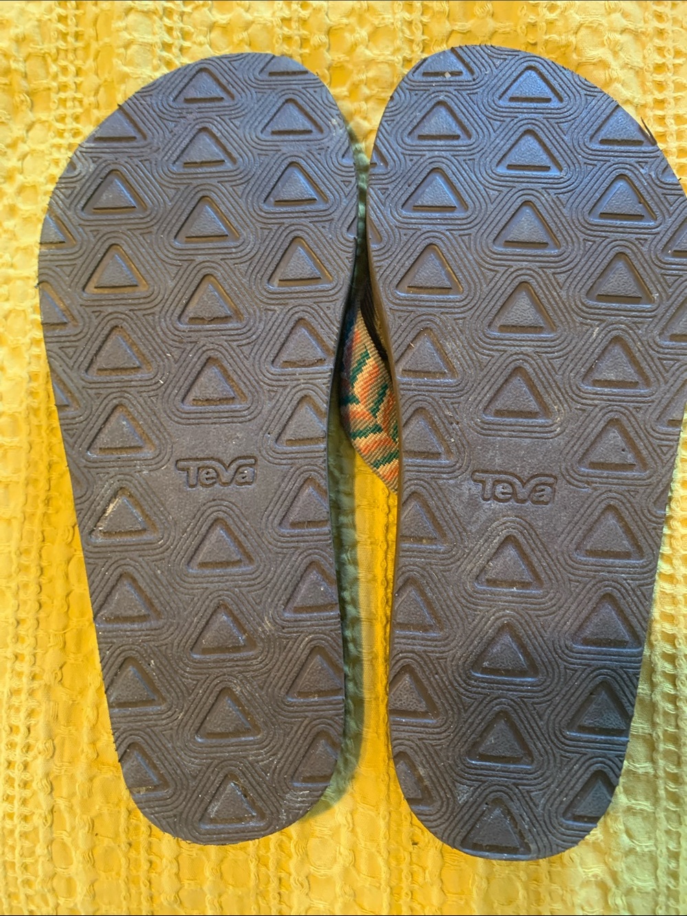 Teva Brown flecked sole Flip Flops with Pink, Teal & Cream Patterned Straps sz 8 - Picture 5 of 5